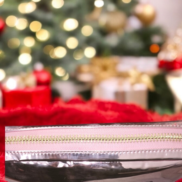 GLAM Cosmetic Bag (NWT) I Pink Metallic I Spacious with one zipper - Picture 2 of 3